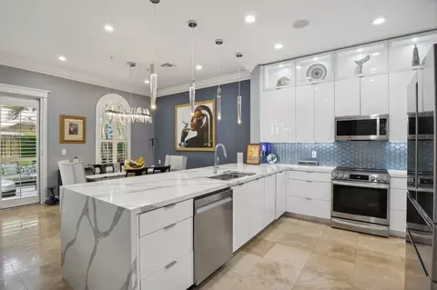 2634 NE 9th Ave #5, Wilton Manors, FL 33334