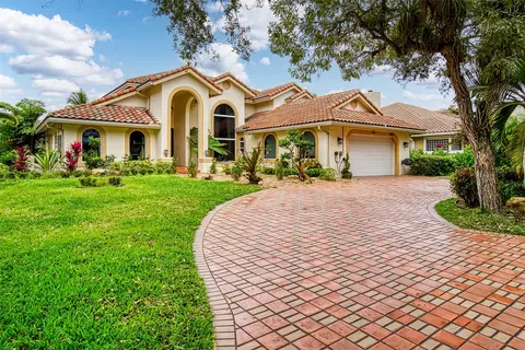 1870 Merion Ln, Coral Springs, FL 33071