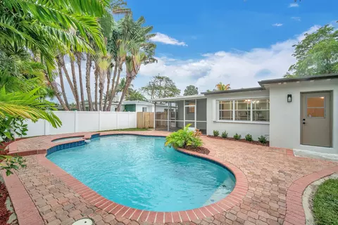 317 SE 3rd Ter, Dania Beach, FL 33004 photo 23