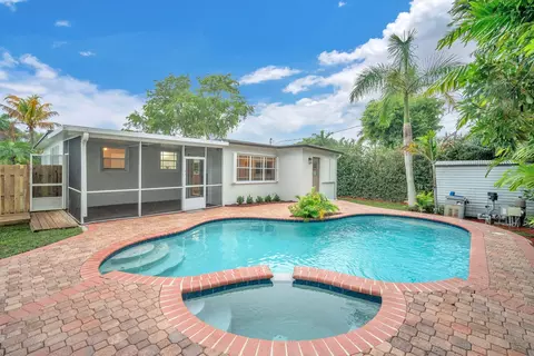 317 SE 3rd Ter, Dania Beach, FL 33004 photo 24