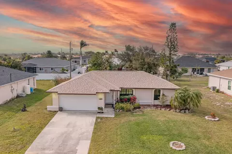 1210 NW 8th Pl, Cape Coral, FL 33993