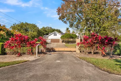 15721 SW 53rd Ct, Southwest Ranches, FL 33331