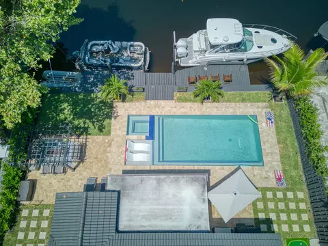 421 SE 14th Ave, Pompano Beach, FL 33060 photo 3