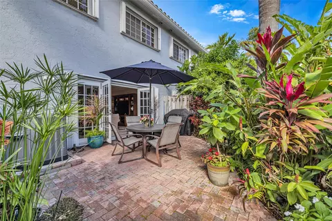 917 NE 3rd St #11, Fort Lauderdale, FL 33301