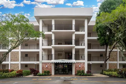 2900 N Palm Aire Dr #303, Pompano Beach, FL 33069