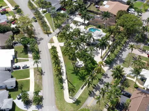 4100 N Circle Dr, Hollywood, FL 33021 photo 36