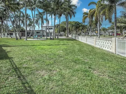 4100 N Circle Dr, Hollywood, FL 33021 photo 32