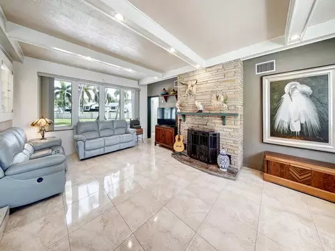 4100 N Circle Dr, Hollywood, FL 33021 photo 3