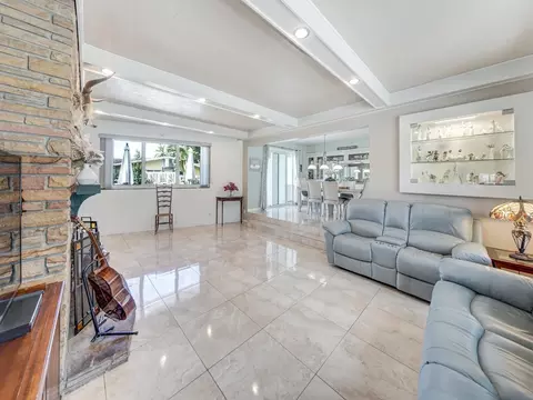 4100 N Circle Dr, Hollywood, FL 33021 photo 5