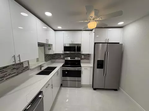 7650 W Mcnab #118, Tamarac, FL 33321