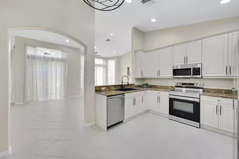 5875 NW 119th Dr, Coral Springs, FL 33076