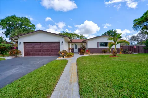 310 SW 66th Ter, Margate, FL 33068