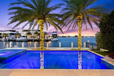 1737 SE 13 St, Fort Lauderdale, FL 33316
