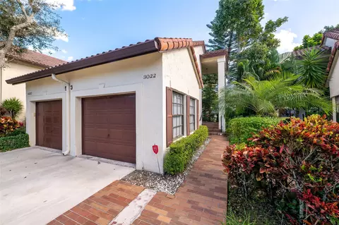 3022 Lucerne Park Dr, Greenacres, FL 33467