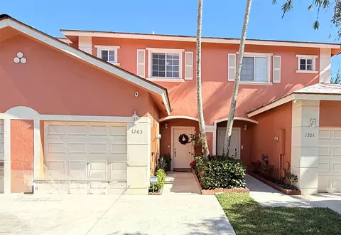 1203 NW 100th Ave, Pembroke Pines, FL 33024