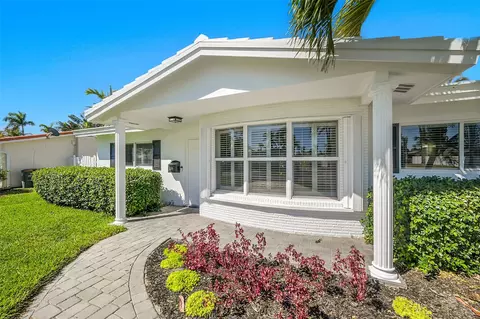 5231 NE 26th Ave, Lighthouse Point, FL 33064