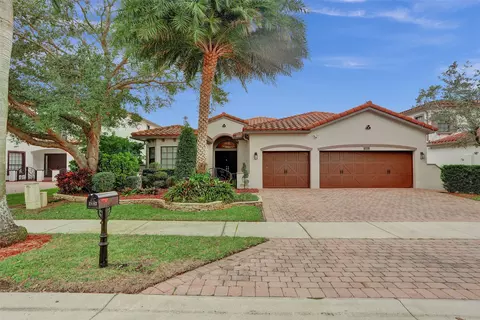 3882 NW 88th Ter, Hollywood, FL 33024