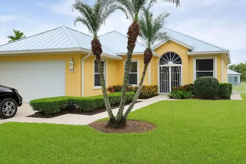2922 SW Brighton Way, Palm City, FL 34990