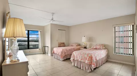 2202 S Cypress Bend Dr #808, Pompano Beach, FL 33069 photo 14