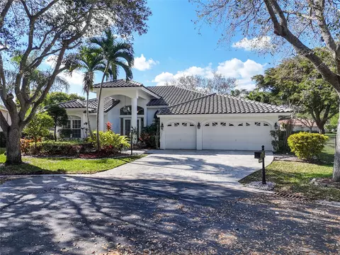9986 NW 64th Ct, Parkland, FL 33076