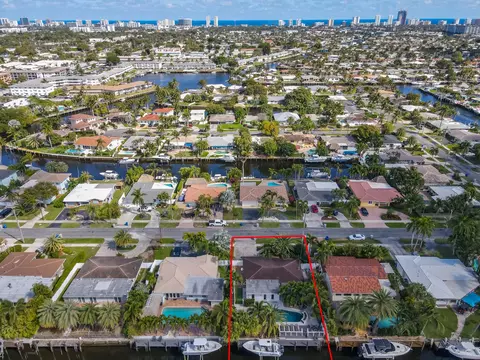 269 SE 3rd Ave, Pompano Beach, FL 33060 photo 2