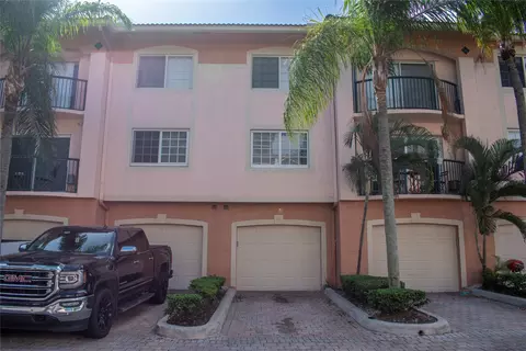 2021 SE 10th Ave #206, Fort Lauderdale, FL 33316