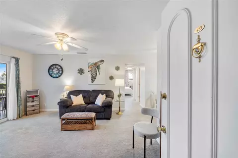 101 E Mcnab Rd #425, Pompano Beach, FL 33060