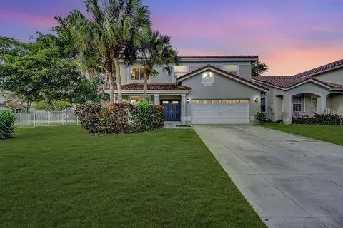 18219 Blue Lake Way, Boca Raton, FL 33498