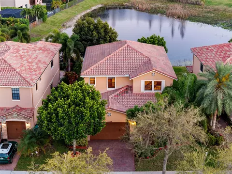 7528 NW 112th Ter, Parkland, FL 33076