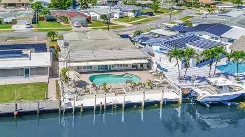 818 Argonaut Isle, Dania Beach, FL 33004 photo 4