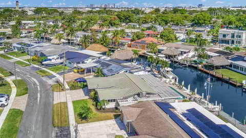 818 Argonaut Isle, Dania Beach, FL 33004 photo 14