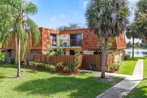 1725 S Coral Ter #1725, North Lauderdale, FL 33068