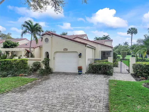 630 Deer Creek Emerald Way E, Deerfield Beach, FL 33442