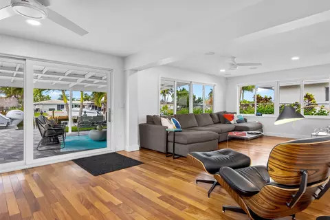 241 SE 4th St, Pompano Beach, FL 33060