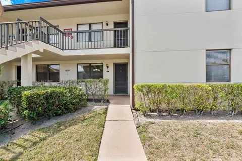 7642 Tahiti Ln #102, Greenacres, FL 33467