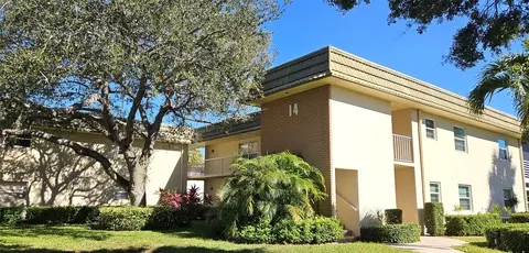 14 Vista Gardens Trl #203, Vero Beach, FL 32962