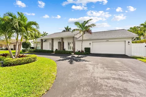 7460 SW 6th Ct, Plantation, FL 33317