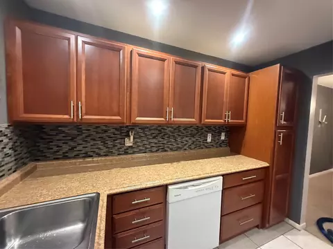 100 Bayview Ave #C, Boynton Beach, FL 33435