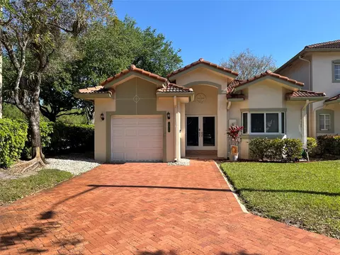 5870 SW 99th Ter, Cooper City, FL 33328