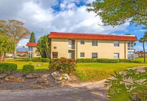 103 Royal Oak Dr #206, Vero Beach, FL 32962