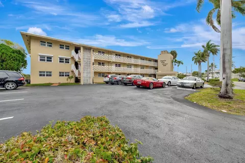 4836 NE 23rd Ave #21, Fort Lauderdale, FL 33308