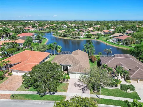 5121 Kensington Cir, Coral Springs, FL 33076