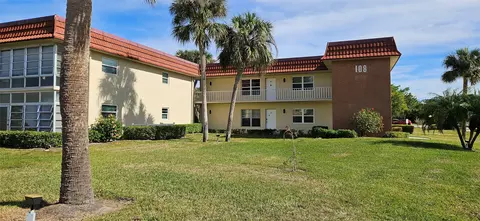 108 Spring Lake Ct #205, Vero Beach, FL 32962