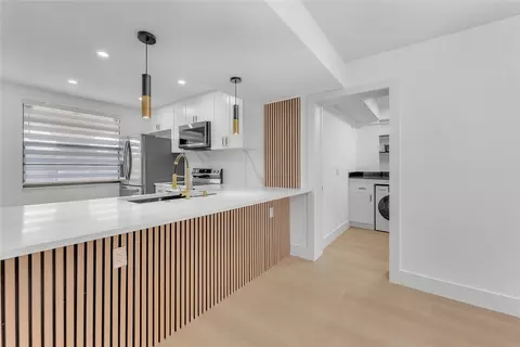 6121 Balboa Cir #404, Boca Raton, FL 33433
