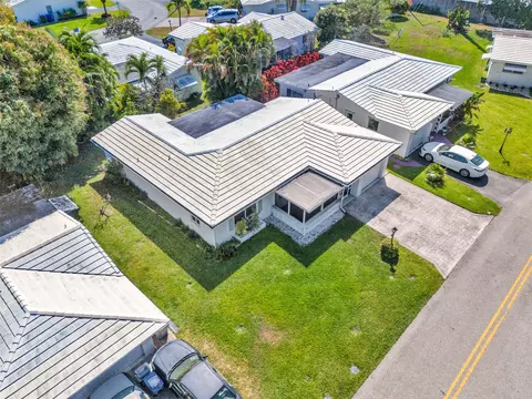 2470 NW 3rd Ave, Pompano Beach, FL 33064