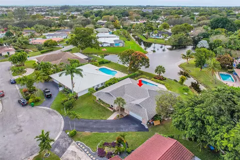 9950 NW 38th St, Coral Springs, FL 33065