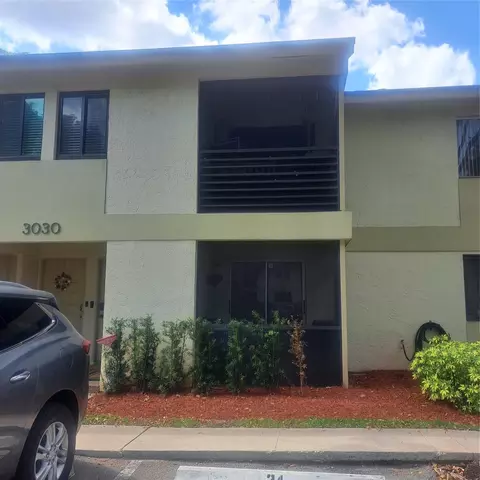 3030 NW 68th St #205, Fort Lauderdale, FL 33309
