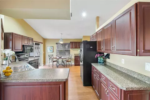 5486 Pine Ln, Coral Springs, FL 33067 photo 5