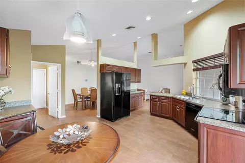 5486 Pine Ln, Coral Springs, FL 33067 photo 4