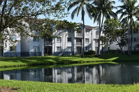 2600 S University Dr #111, Davie, FL 33328